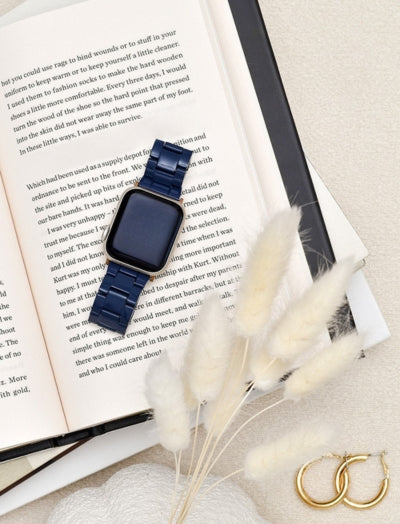 The Salty Fox winter 2026 colour trends – Apple Watch bands in navy, camel, teal, pink, pistachio and citrus