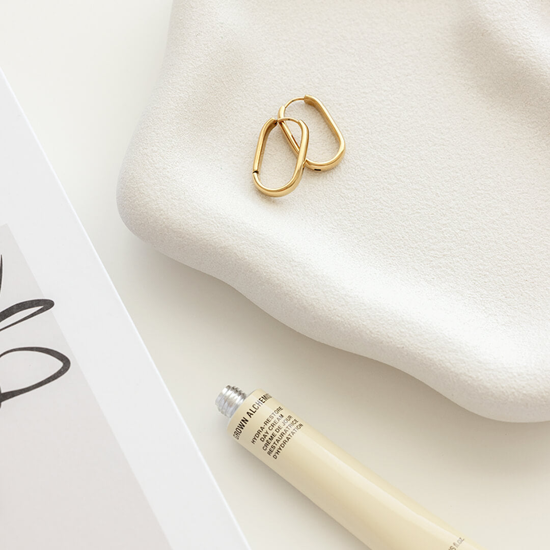 Harper Oval Hoop Earrings - Gold