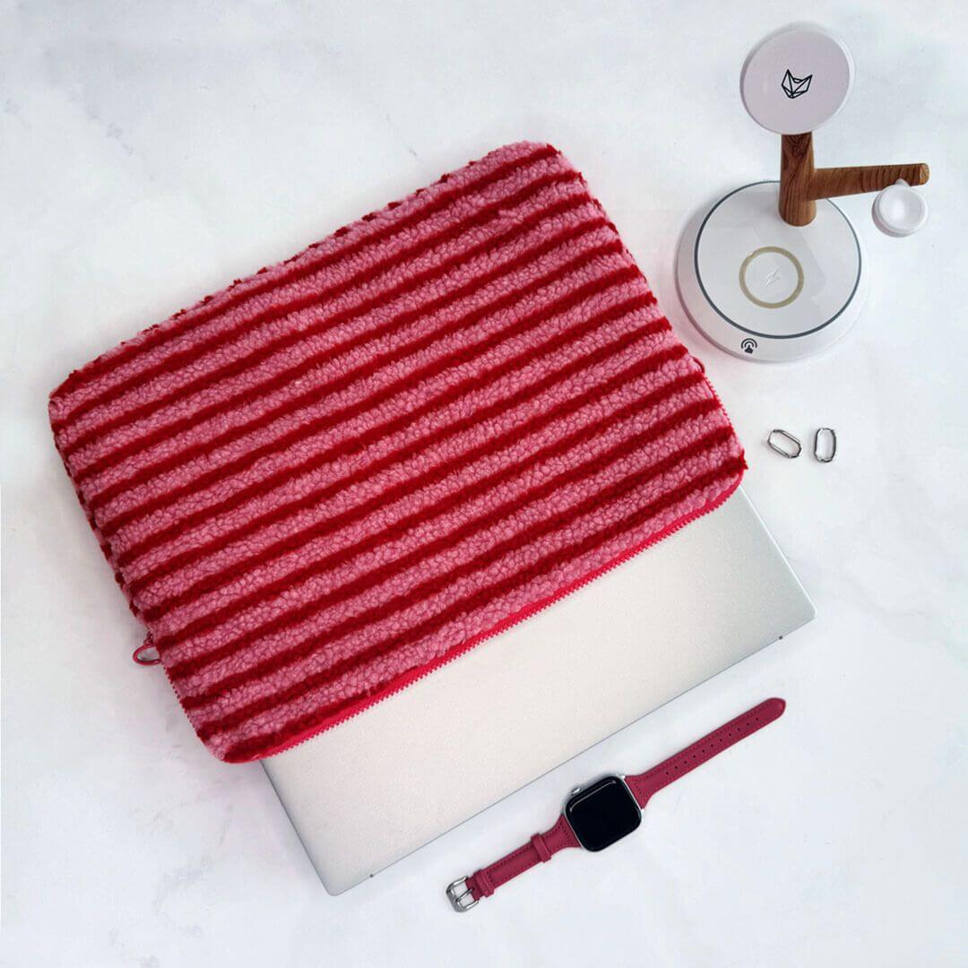 Lola Teddy Laptop Sleeve - Strawberry Jam
